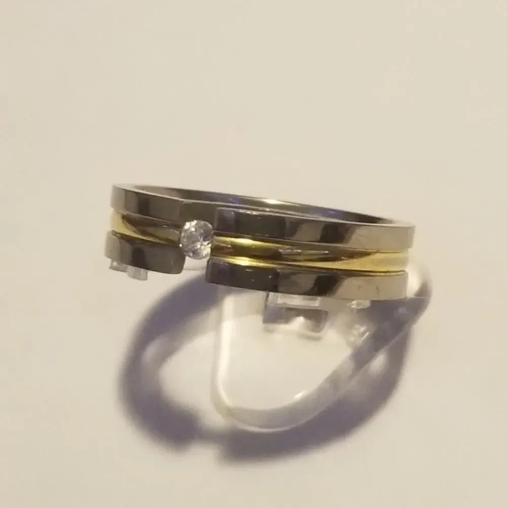 New tituiam two tone mens ring with CZ‎