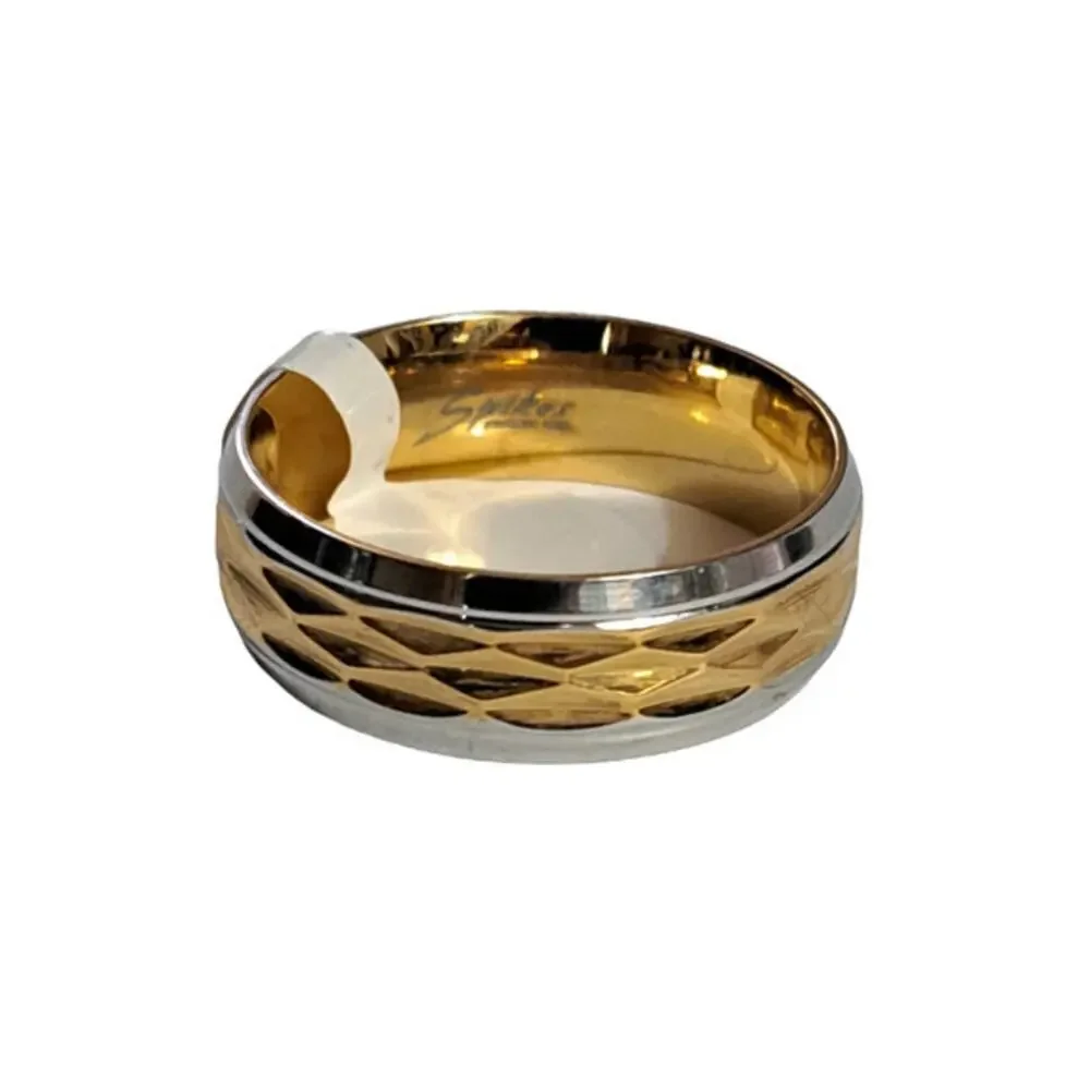 New stainless steel gold‎ and silver toned ring size 9